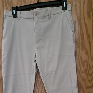 NWT Tommy hilfiger Flex Active Pants Slim Fit Size 33/30